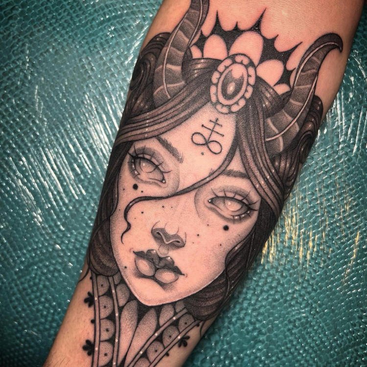 Laura Von Hell